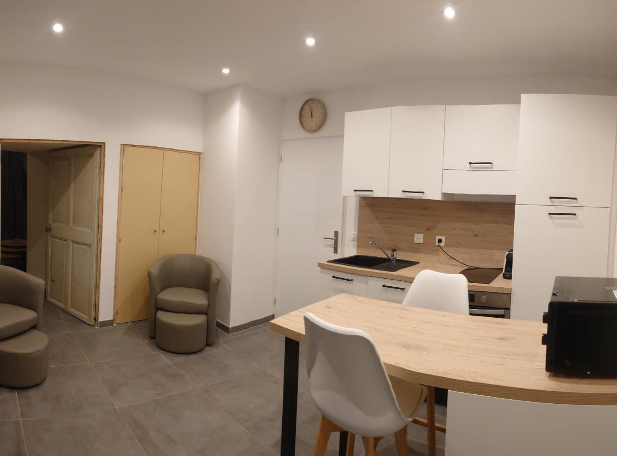 Appartement De La Tour Connaux Exteriér fotografie
