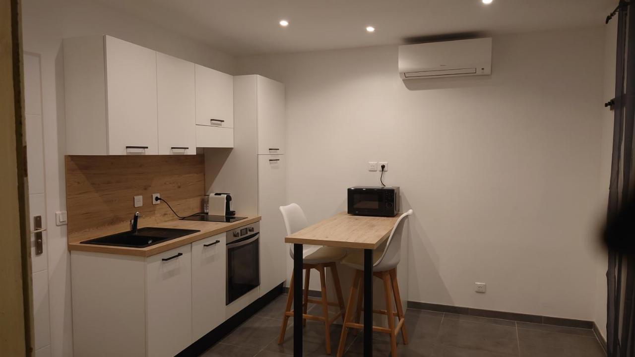 Appartement De La Tour Connaux Exteriér fotografie